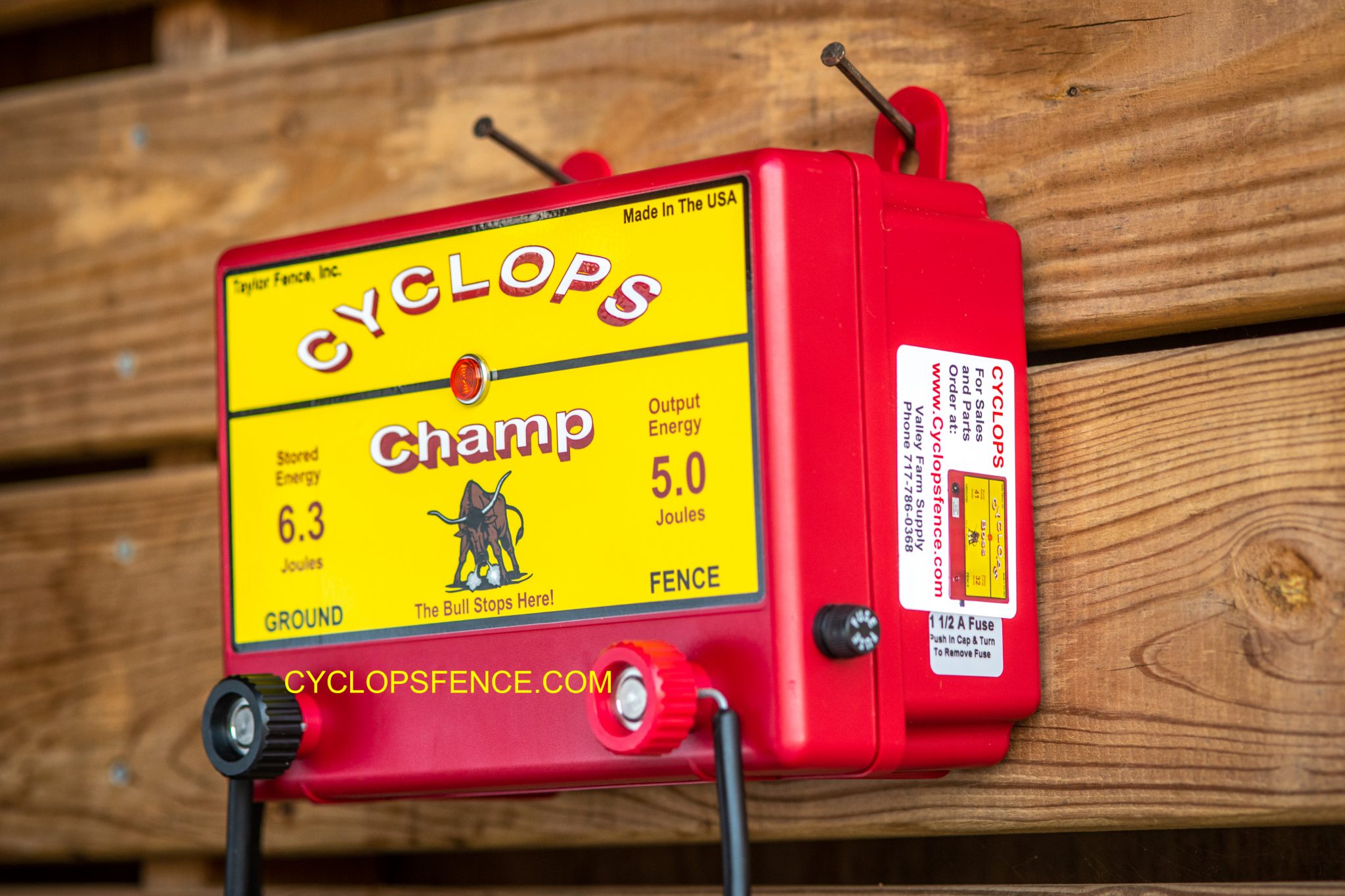 cyclops-champ-plug-in-ac-powered-5-joule-electric-fence-charger